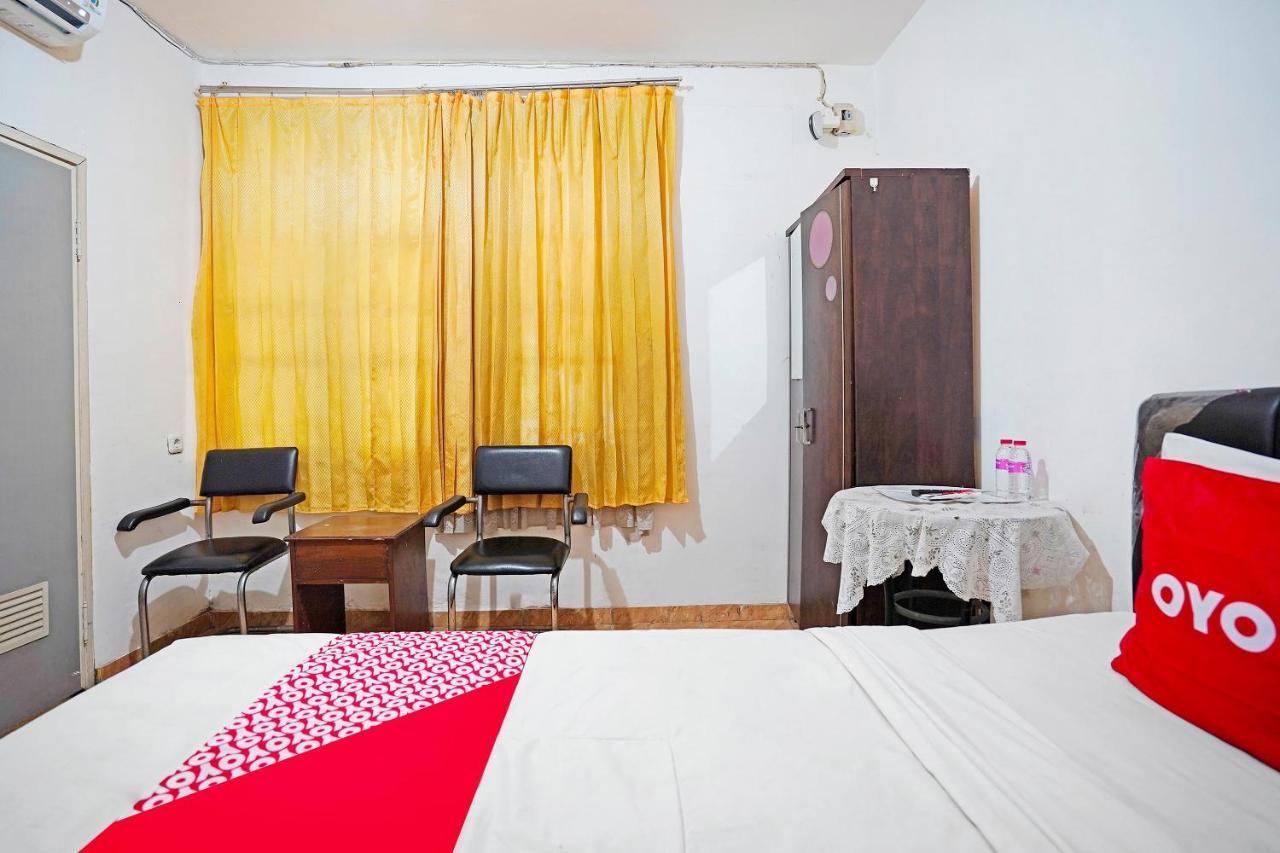 Oyo 91390 Kost Grand Royal Elite Hotel Surabaya Exterior foto