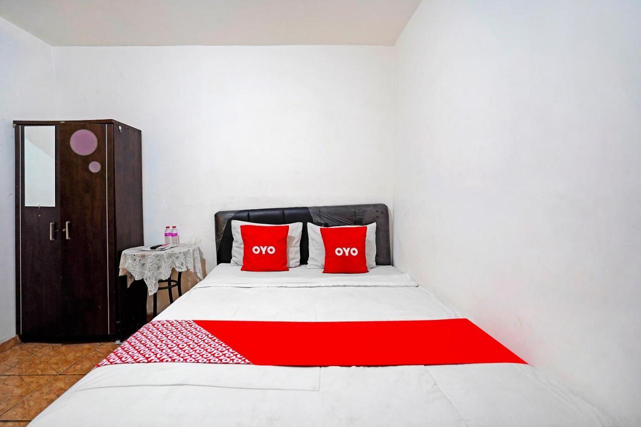 Oyo 91390 Kost Grand Royal Elite Hotel Surabaya Exterior foto